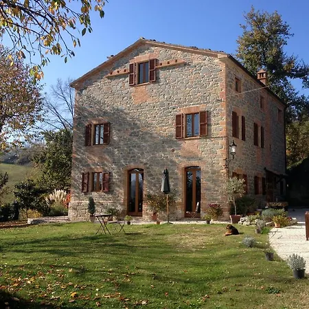 Casa Di Pietra Montefortino